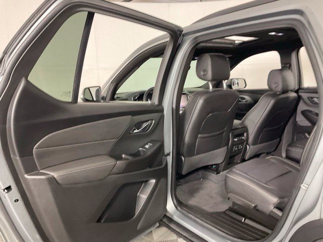Used 2023 Chevrolet Traverse LT w/ LT Premium Package AWD/4WD image 35