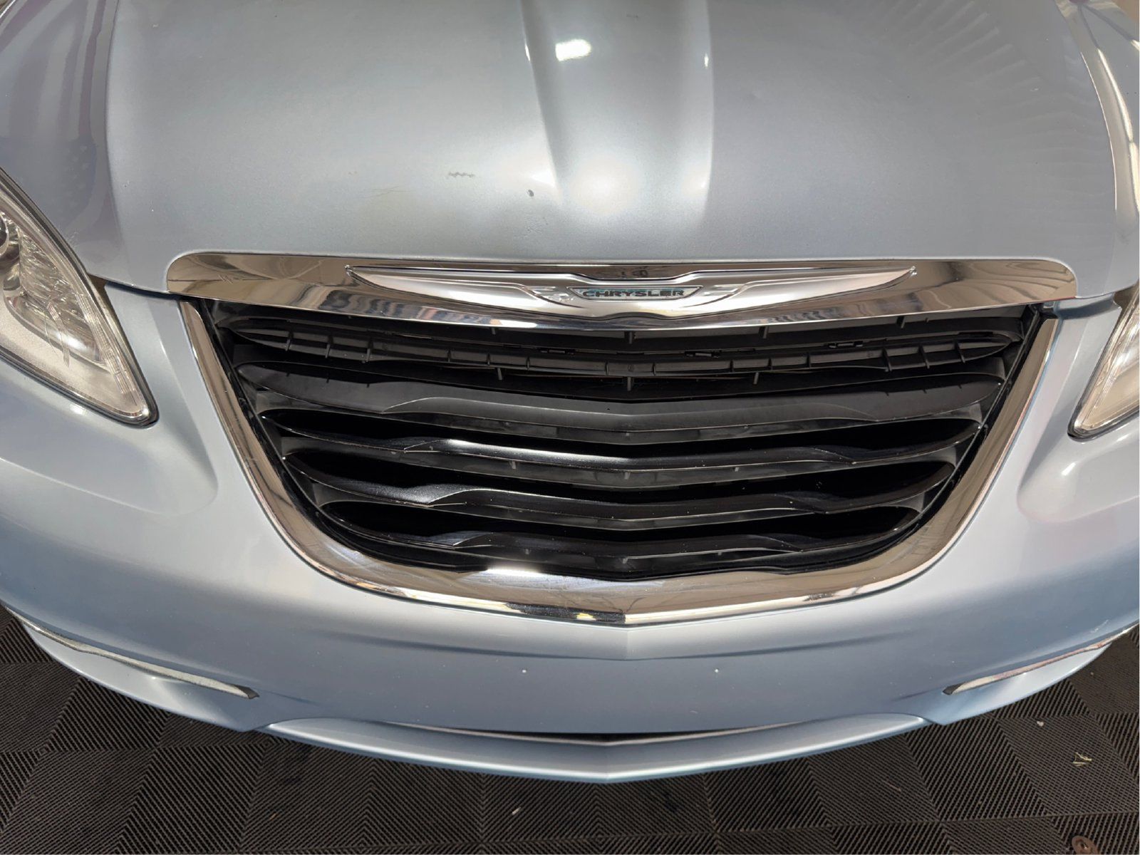 Used 2014 Chrysler 200 Touring FWD image 22