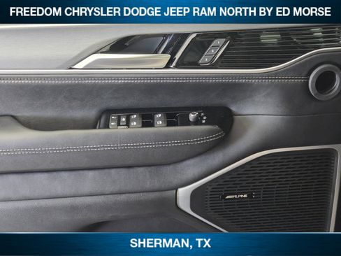 New 2026 Jeep Grand Wagoneer 4WD image 17