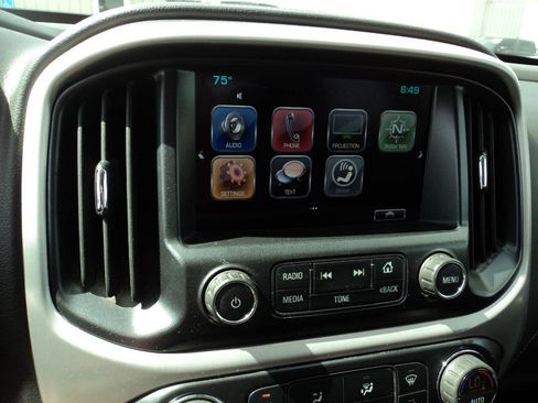 Used 2017 GMC Canyon SLE w/ SLE Convenience Package RWD image 11