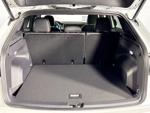 New 2026 Volkswagen Atlas Cross Sport SEL R-Line image 22