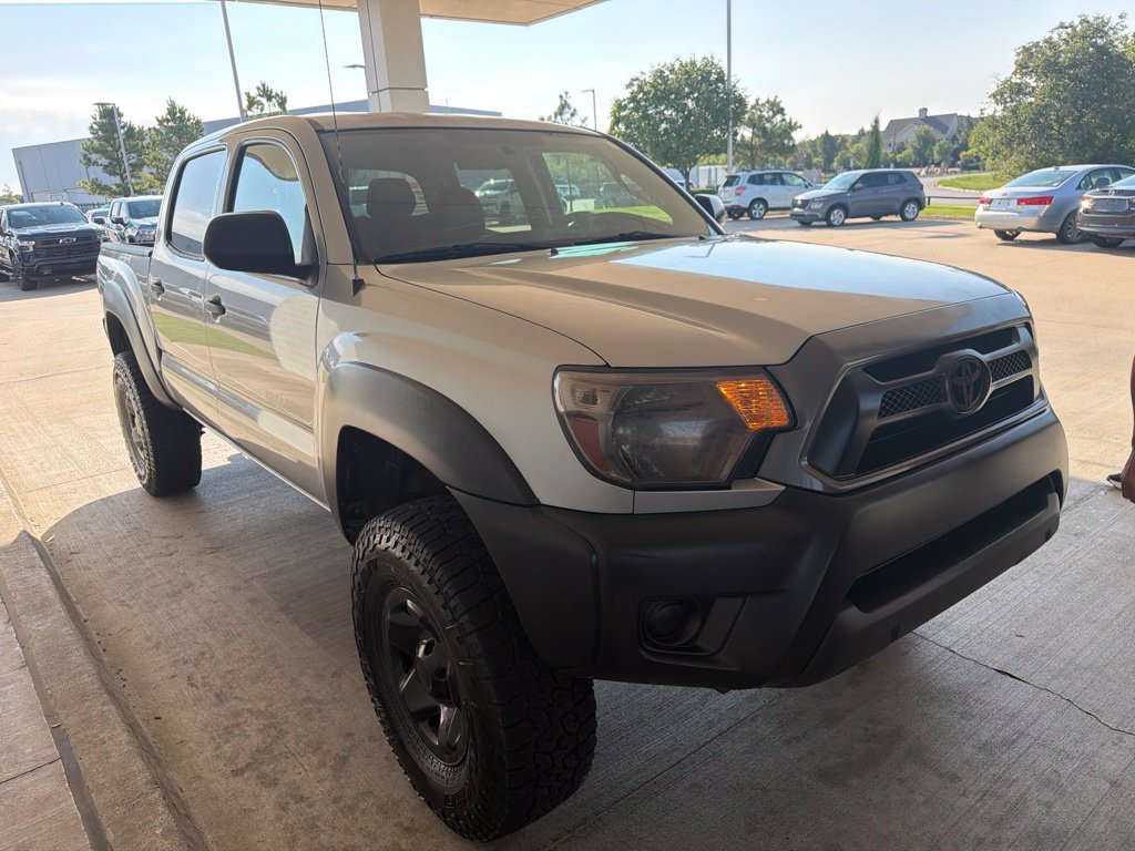Used 2014 Toyota Tacoma PreRunner w/ Convenience Package RWD image 3