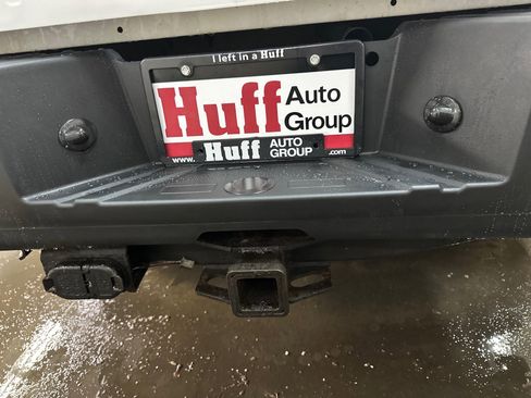 Used 2011 Ford F250 XLT w/ Snow Plow Prep Pkg image 4