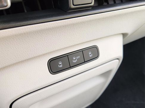 New 2025 Volkswagen ID. Buzz Pro S Plus image 26