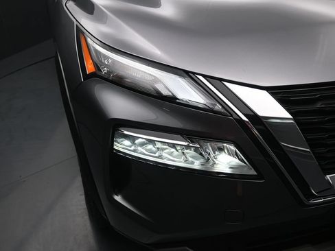 Certified 2023 Nissan Rogue SV AWD/4WD image 11