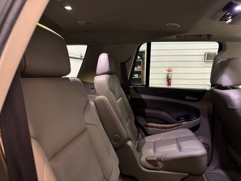Used 2020 Chevrolet Tahoe Premier AWD/4WD image 35
