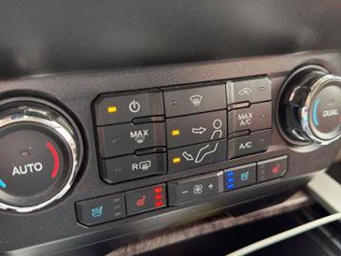 Certified 2019 Ford F250 Lariat w/ Lariat Value Package image 10