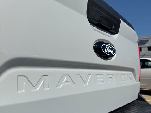 Used 2025 Ford Maverick XLT w/ Equipment Group 302A image 8