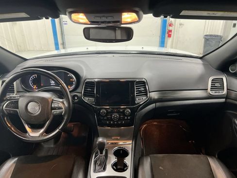 Used 2022 Jeep Grand Cherokee Laredo X AWD/4WD image 10