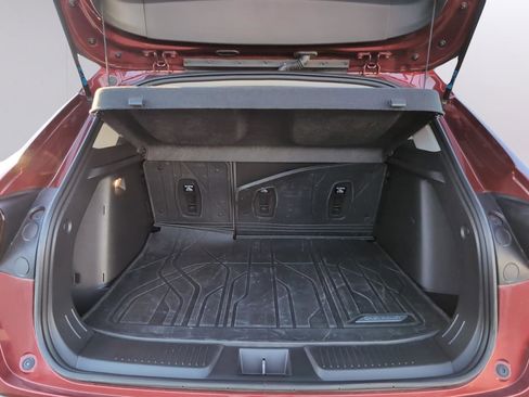 Used 2024 Chevrolet Trax ACTIV w/ Sunroof Package image 9