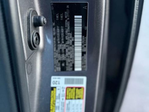 Used 2019 Toyota Sienna XLE w/ XLE Navigation Package image 31