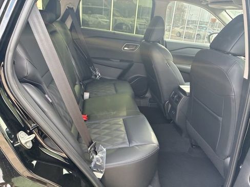 New 2026 Nissan Rogue Platinum AWD/4WD image 9