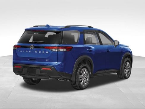 Used 2024 Nissan Pathfinder SV w/ SV Premium Package FWD image 2