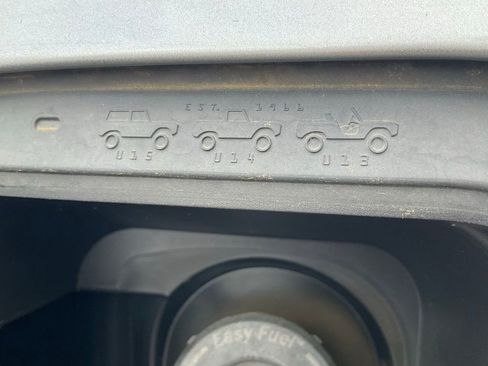 Used 2023 Ford Bronco Outer Banks image 17