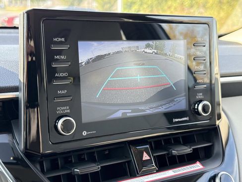 Used 2022 Toyota Corolla Cross L image 4