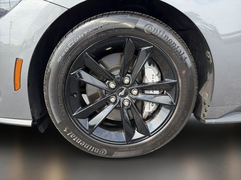 Used 2025 Ford Mustang GT RWD image 10