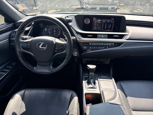 Used 2020 Lexus ES 350 w/ Premium Package FWD image 23