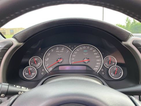Used 2005 Chevrolet Corvette Convertible w/ Preferred Equipment Group RWD image 58