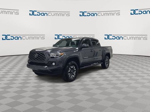 Used 2023 Toyota Tacoma TRD Off-Road AWD/4WD image 4