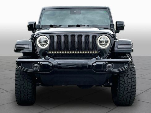 Used 2021 Jeep Wrangler Unlimited Sahara AWD/4WD image 3
