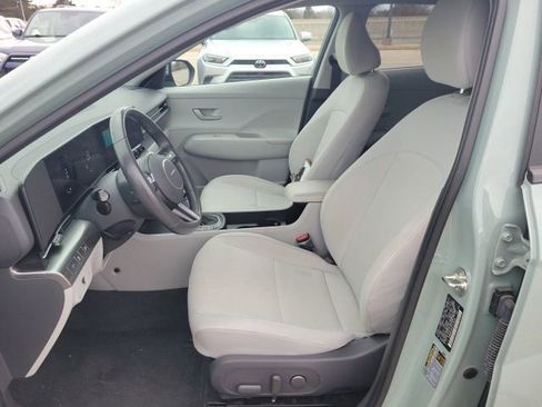 Used 2025 Hyundai Kona SEL image 15