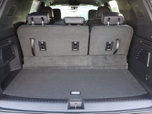 New 2026 Chevrolet Traverse LT w/ Midnight/Sport Edition image 21