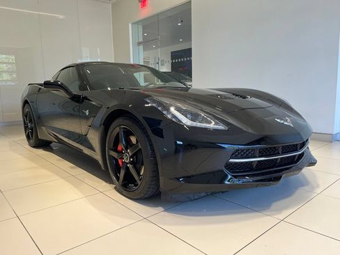 Used 2014 Chevrolet Corvette Stingray Coupe w/ 2LT Preferred Equipment Group RWD image 5