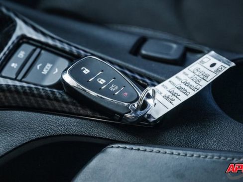 Used 2018 Chevrolet Camaro SS image 82