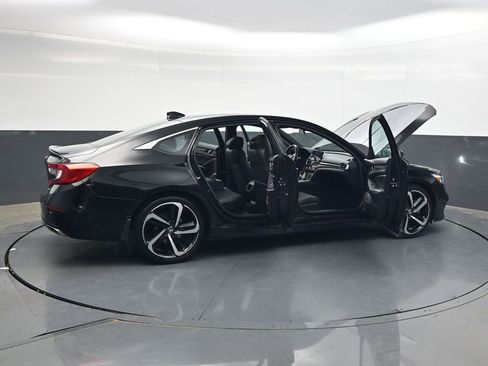 Used 2019 Honda Accord Sport image 34