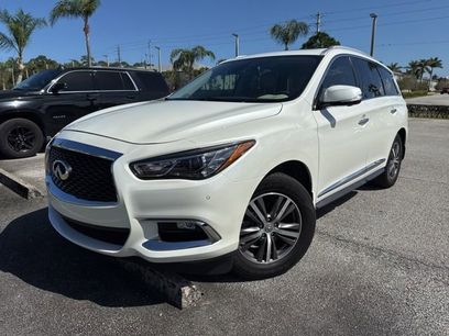 Used 2020 INFINITI QX60 Luxe w/ Essential Package