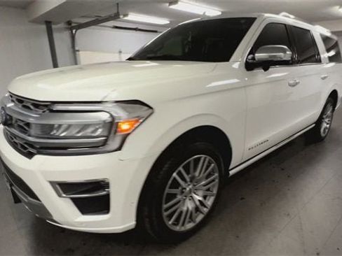 Used 2024 Ford Expedition Max Platinum image 4