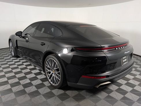 Certified 2025 Porsche Panamera image 3