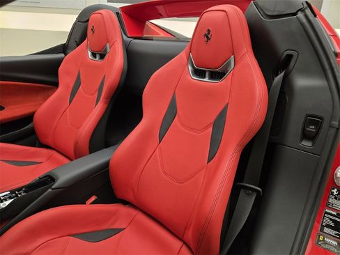 Used 2024 Ferrari 296 GTS image 30