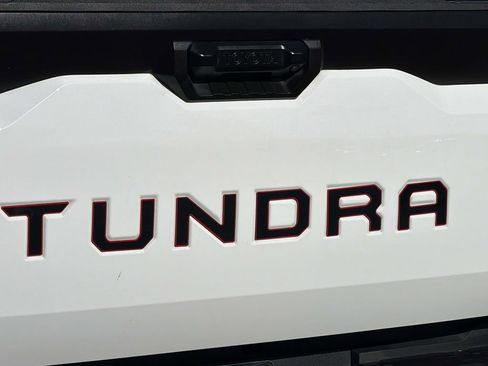 Used 2022 Toyota Tundra SR5 w/ Convenience Package RWD image 6