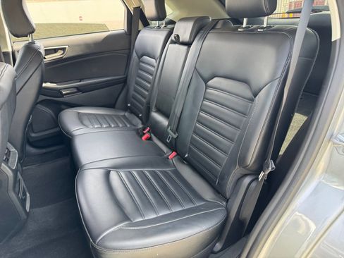 Used 2024 Ford Edge SEL image 18
