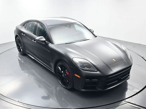 Certified 2026 Porsche Panamera GTS AWD/4WD image 44