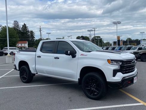 Used 2026 Chevrolet Silverado 1500 LT Trail Boss w/ LT Trail Boss Premium Package AWD/4WD image 7