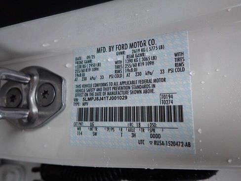 New 2026 Lincoln Nautilus Premier image 45