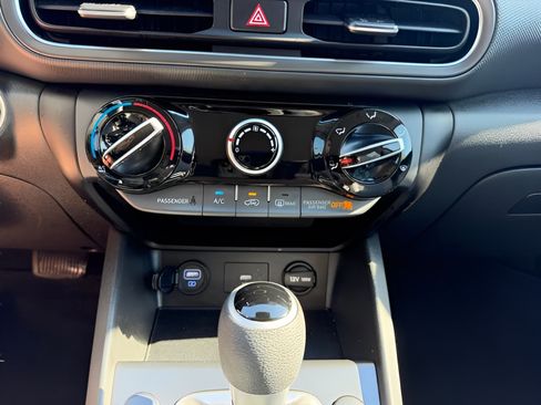 Used 2023 Hyundai Kona SEL FWD image 18
