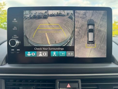 New 2025 Honda Pilot Elite image 9