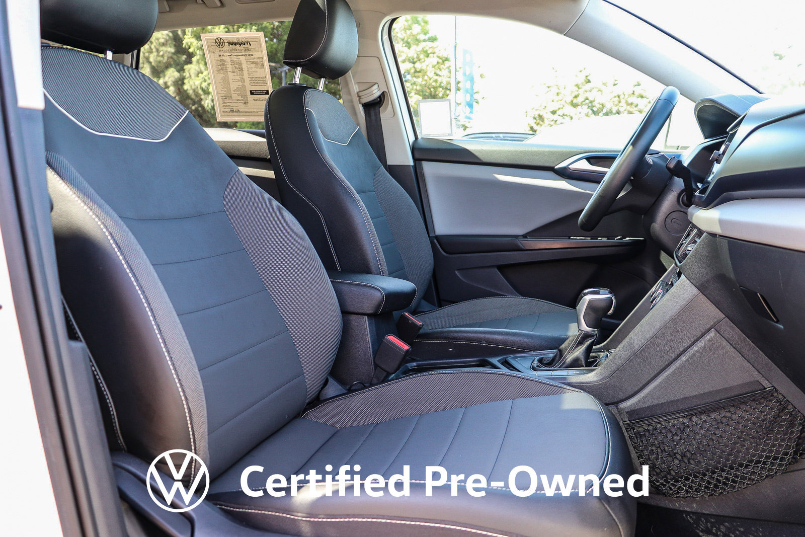 Used 2023 Volkswagen Taos SE w/ Panoramic Sunroof Package FWD image 18