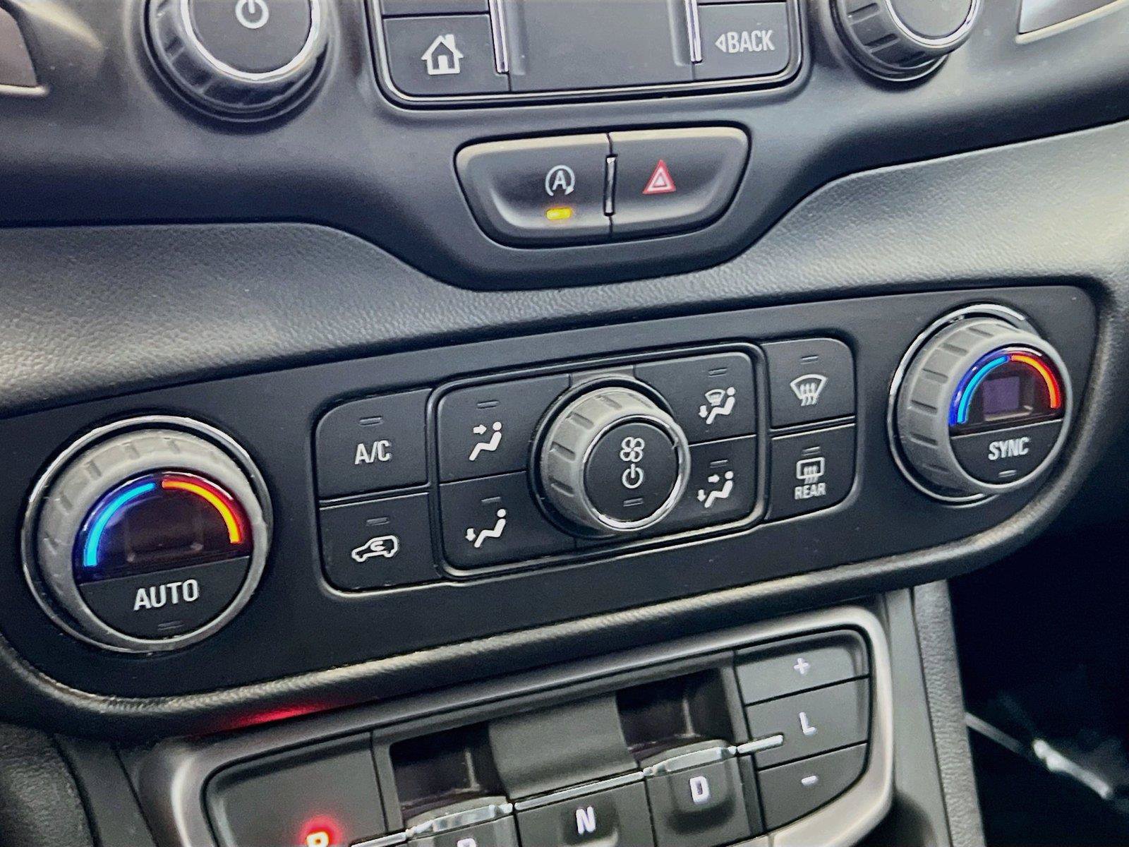 Used 2022 GMC Terrain AT4 w/ Infotainment Package II AWD/4WD image 9