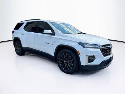 Used 2023 Chevrolet Traverse RS AWD/4WD image 3
