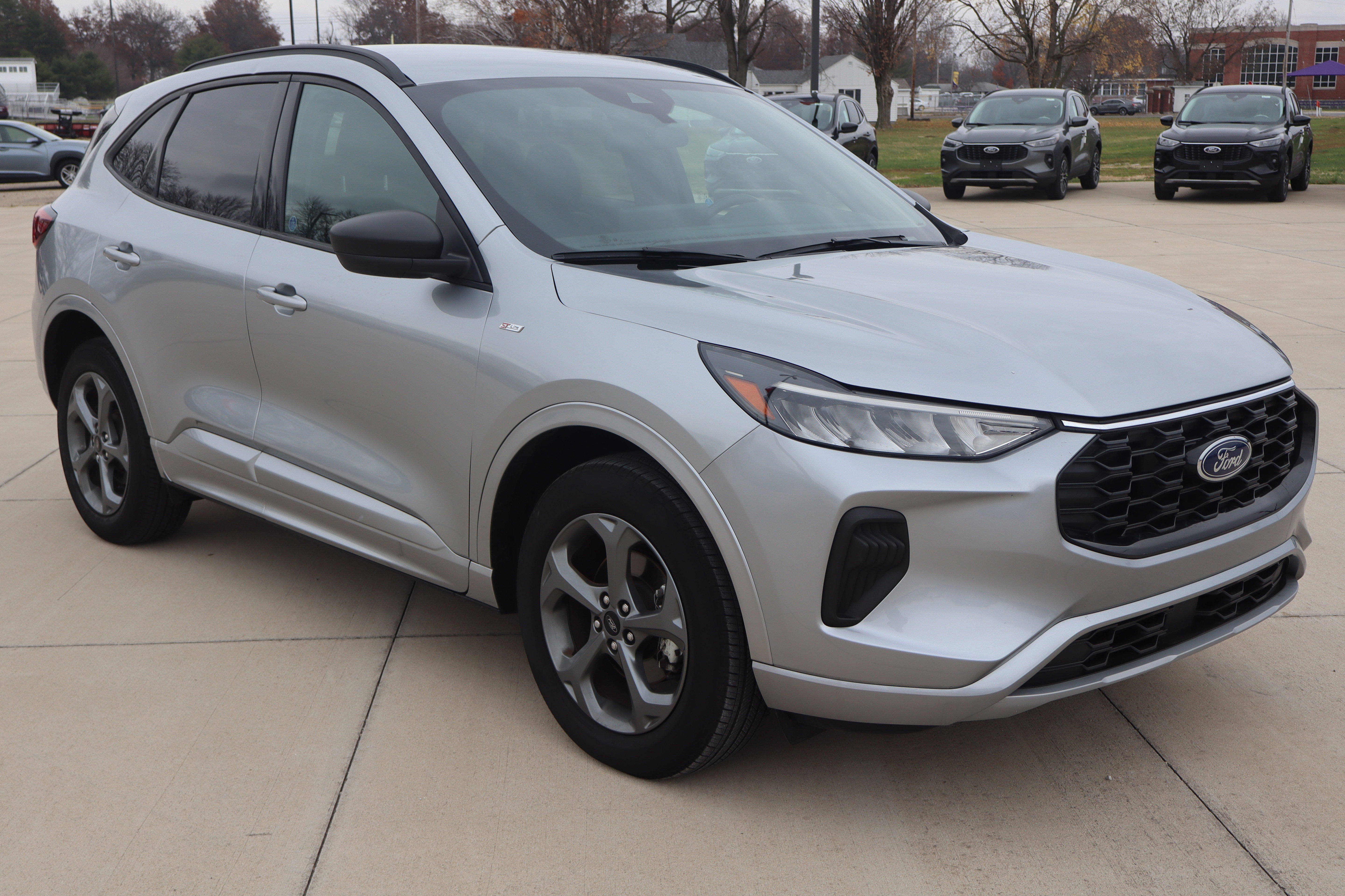 Used 2023 Ford Escape ST-Line w/ Tech Pack #1 AWD/4WD image 4