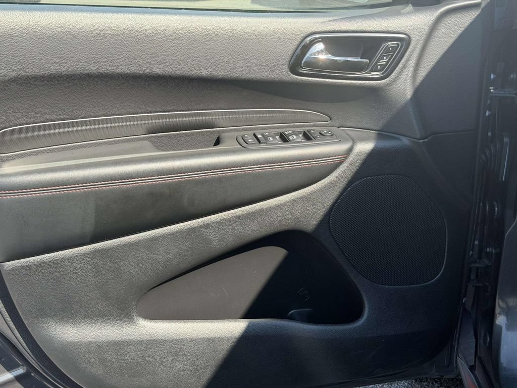 Used 2025 Dodge Durango GT AWD/4WD image 19