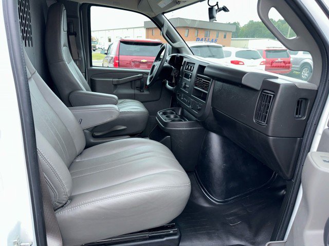 Used 2025 Chevrolet Express 2500 w/ Driver Convenience Package RWD image 30