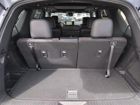 Used 2026 Honda Pilot Black Edition image 15