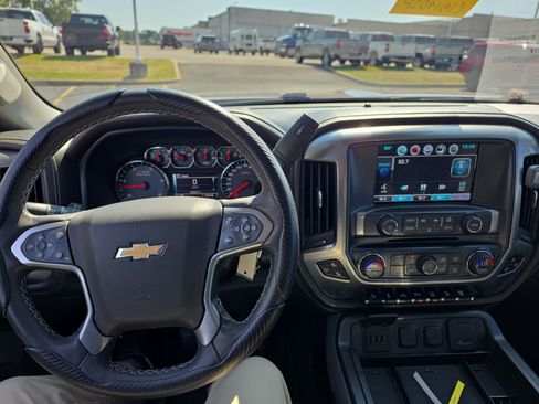 Used 2015 Chevrolet Silverado 2500 LTZ w/ Duramax Plus Package AWD/4WD image 13