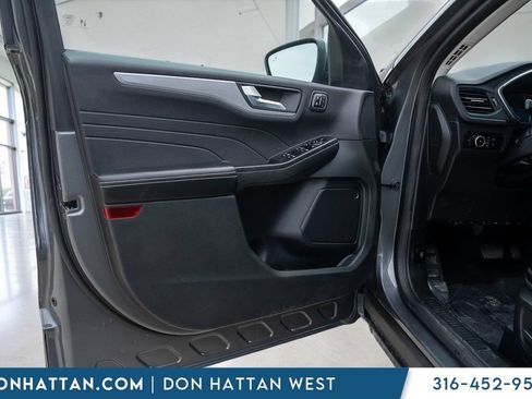 Used 2023 Ford Escape Platinum AWD/4WD image 17