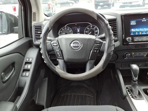 Used 2022 Nissan Frontier S w/ Technology Package image 18